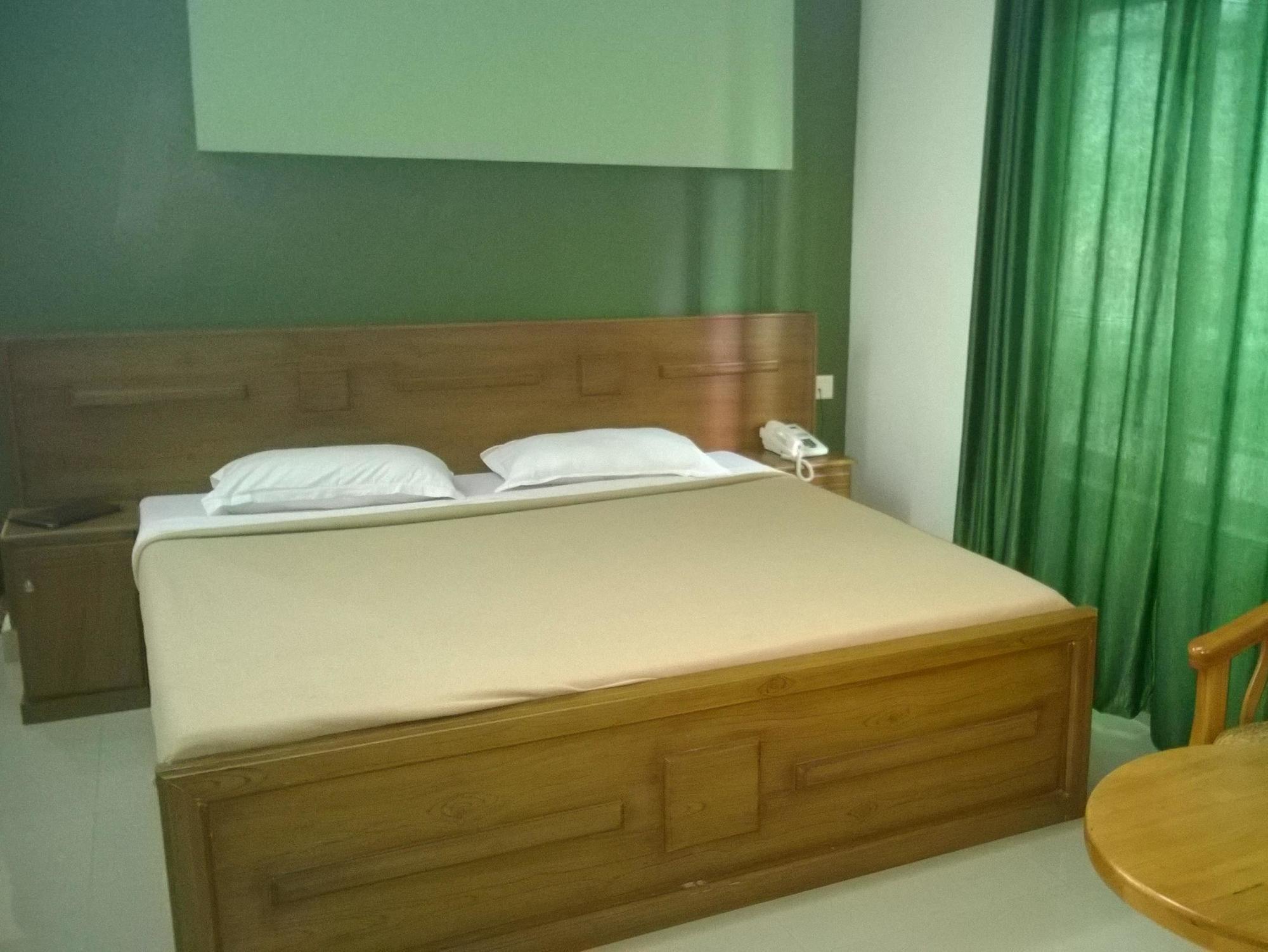 Hotel Madikeri Heritage Ngoại thất bức ảnh