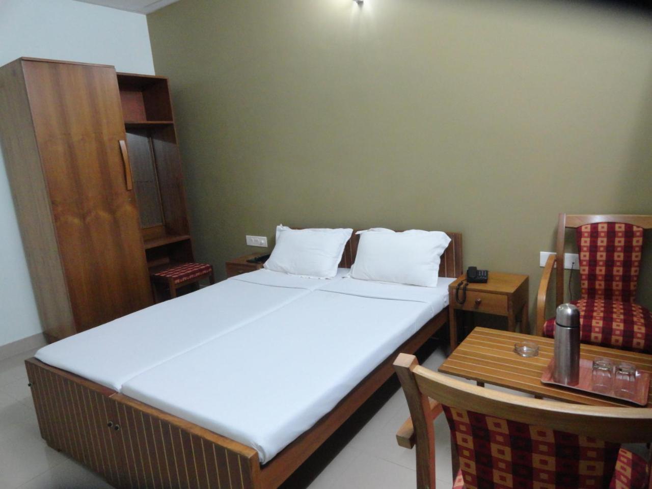 Hotel Madikeri Heritage Ngoại thất bức ảnh